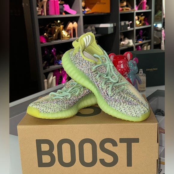 Adidas Yeezy Boost 350 V2 Yeezreel Reflective - Picture 2 of 10